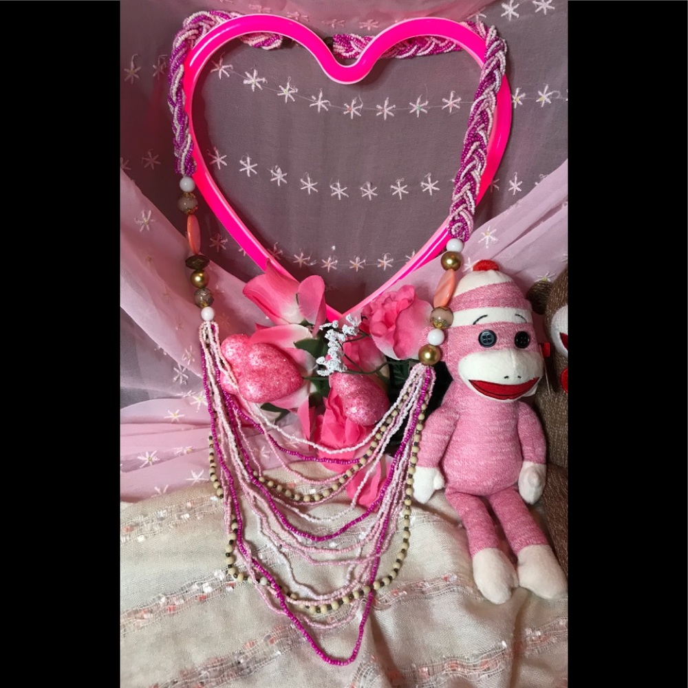 🧣💗PINK SALE -BEADED & BRAIDED NECKLACE💖💕
